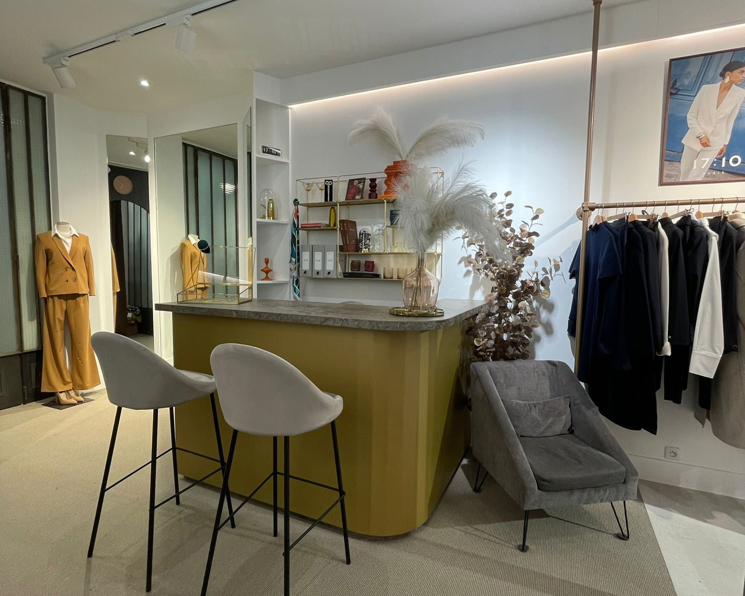 tailleur sur-mesure femme, boutique spécialiste à paris