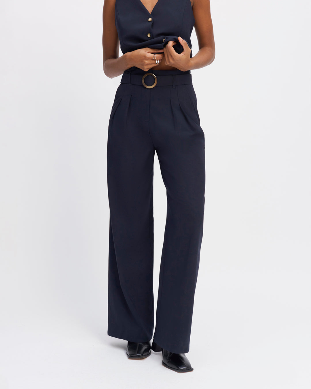 navy-blue-color-suit-classy-women-outfit-formal-wear-work-clothes<br>