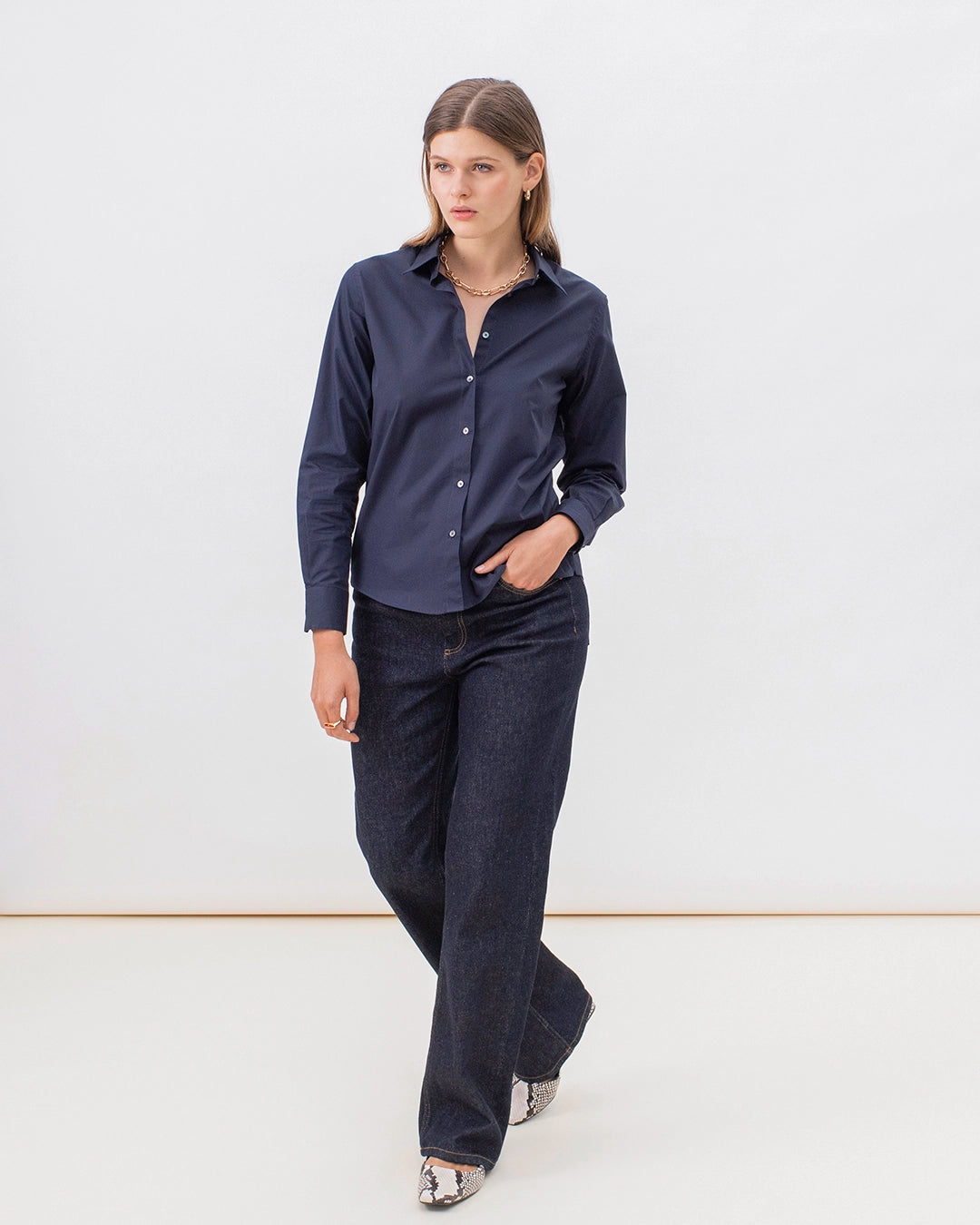 chemise-hudson-bleu-nuit-col-italien-popeline-de-coton-tailleur-pour-femme-1